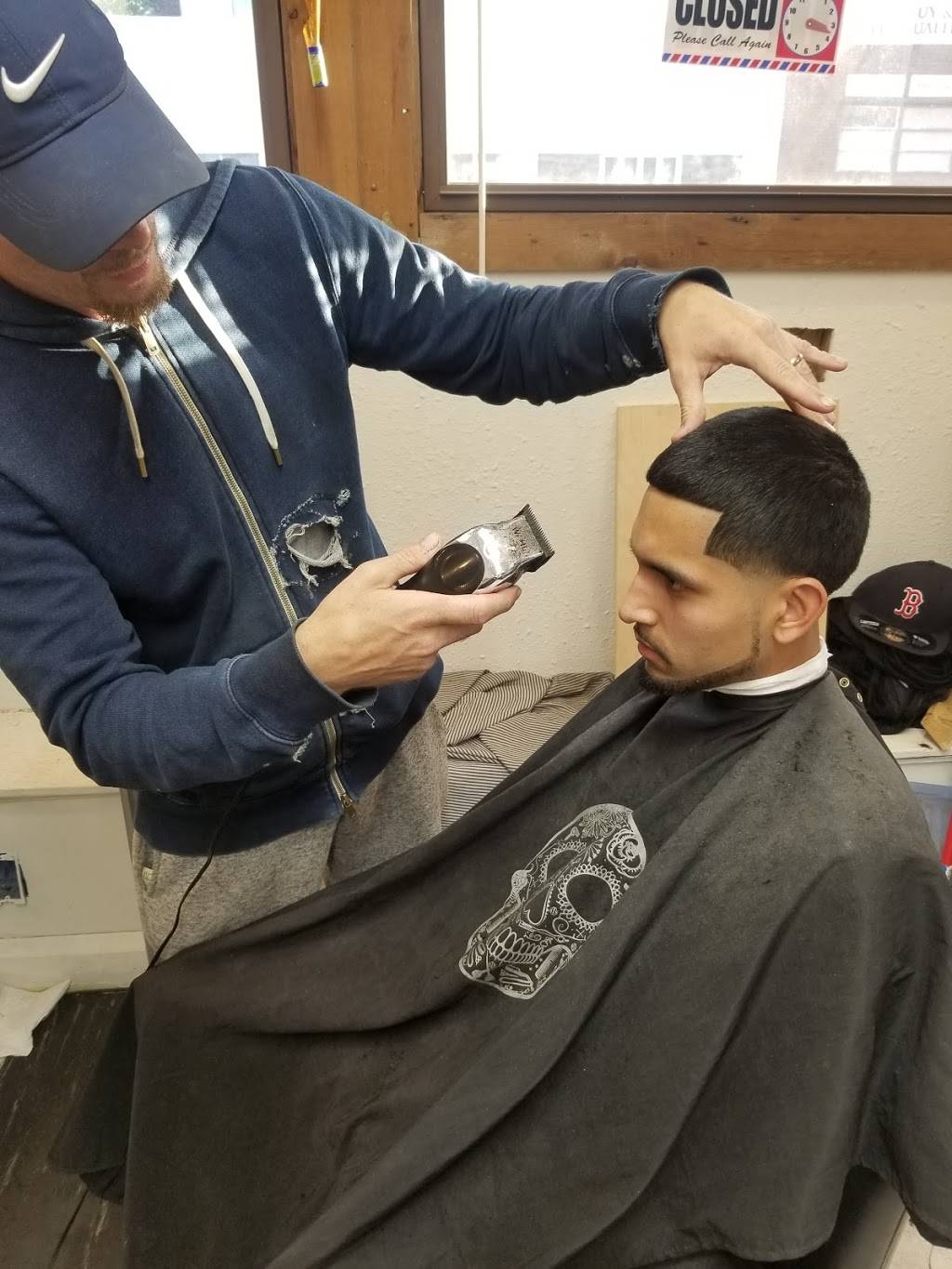 Scotts Barbershop | 307 Fassett St, Toledo, OH 43605, USA | Phone: (419) 481-2180