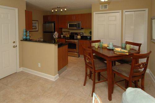 Atlantica Apartments | 2760 Mayport Rd, Jacksonville, FL 32233, USA | Phone: (904) 241-3855