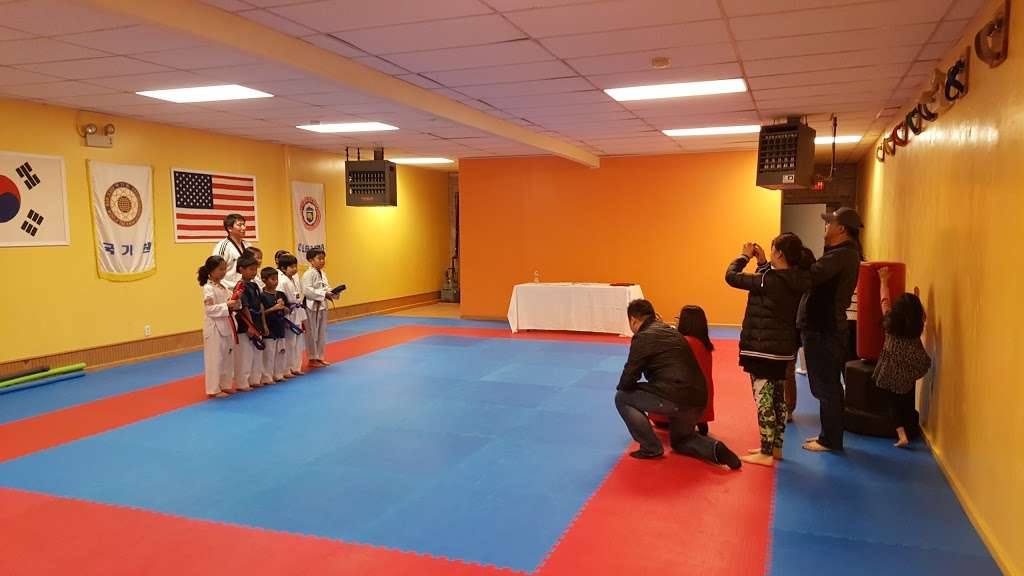 Yong In Elite Taekwondo | 553 Livingston St, Norwood, NJ 07648, USA | Phone: (201) 767-0705