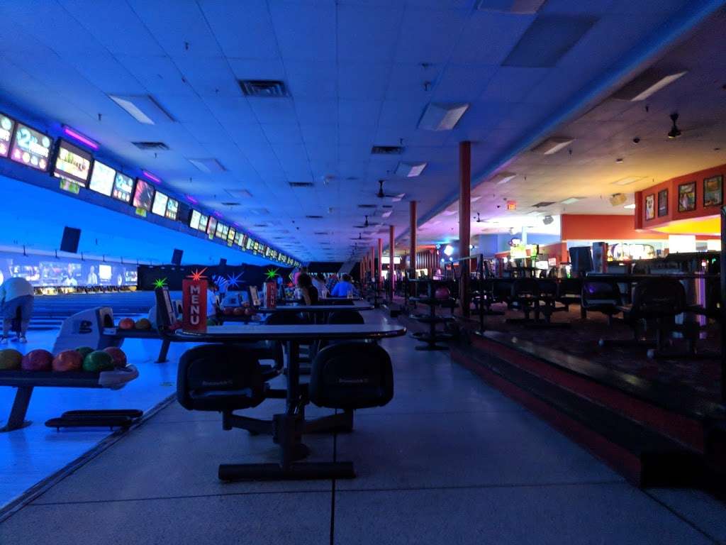 Brunswick Zone Lowell Lanes | 647 Pawtucket Blvd, Lowell, MA 01854 | Phone: (978) 454-0476