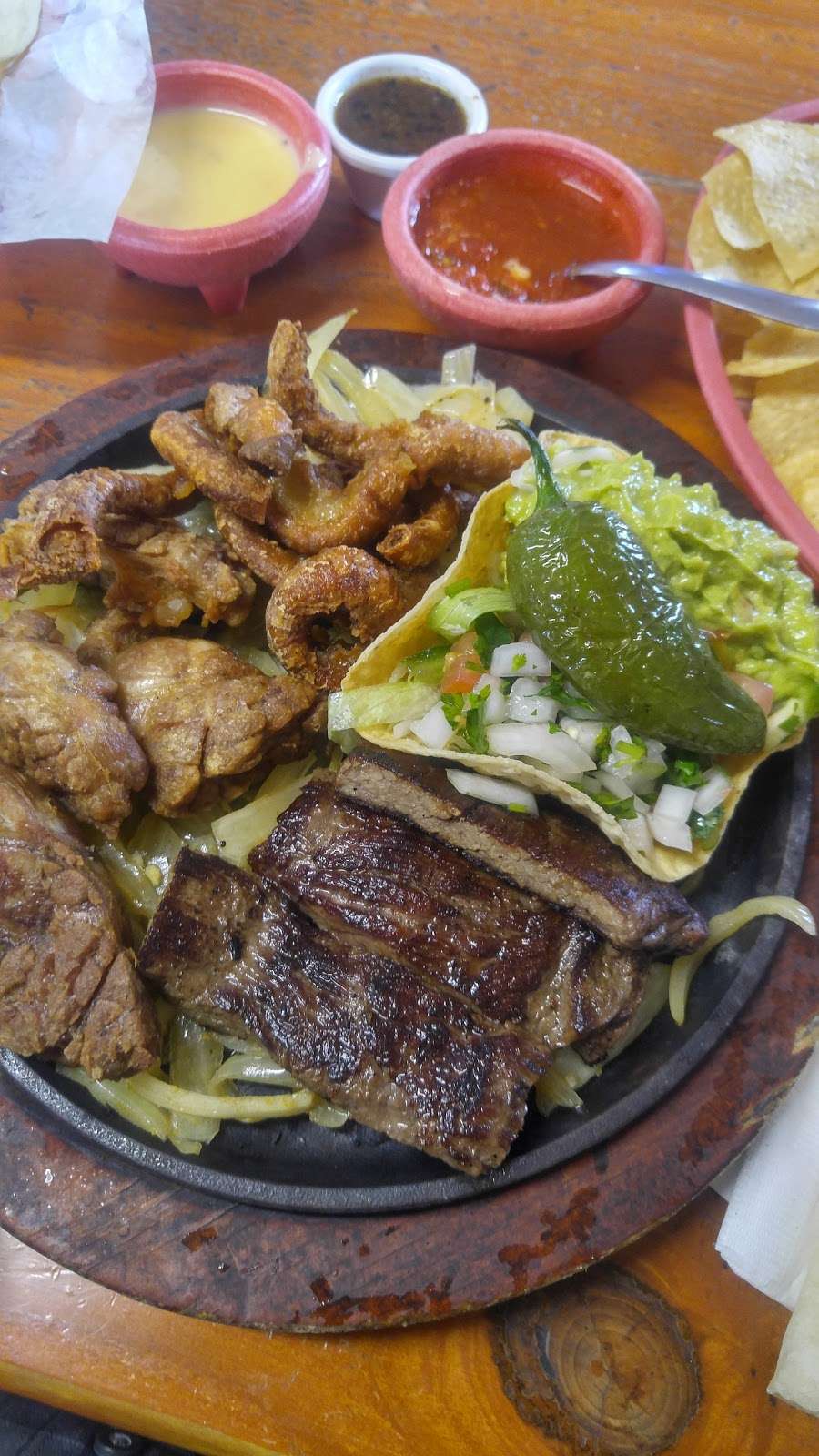 Don Chile Mexican Restaurant | 635 McCarty St, Houston, TX 77029, USA | Phone: (713) 674-2455
