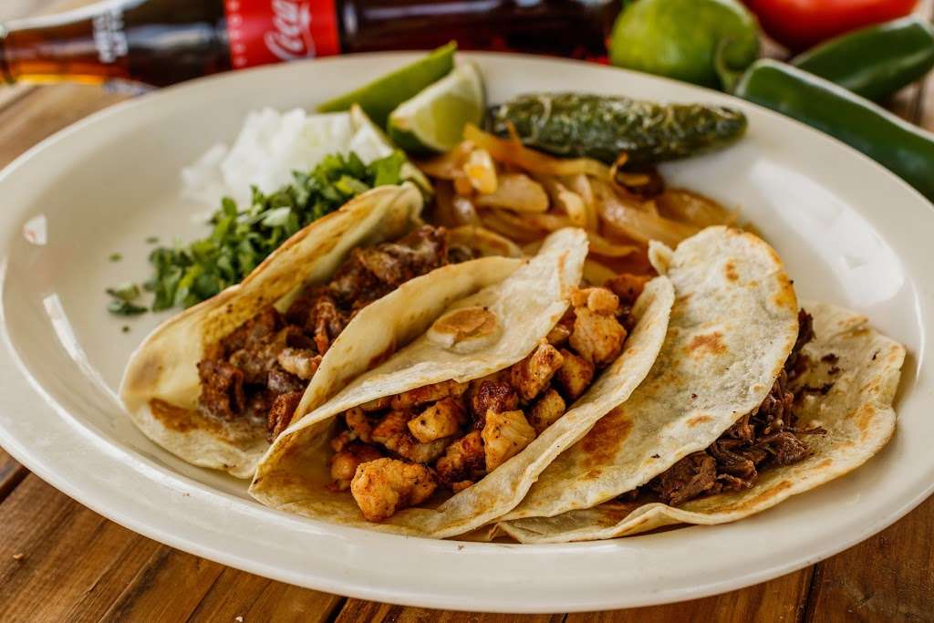 Taco Nene La Coqueta | 611 E Wallisville Rd, Highlands, TX 77562, USA | Phone: (281) 303-1098