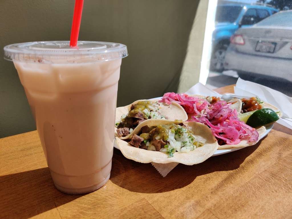 Adobo Taco Grill | 5695 Woodruff Ave, Lakewood, CA 90713, USA | Phone: (562) 866-0608