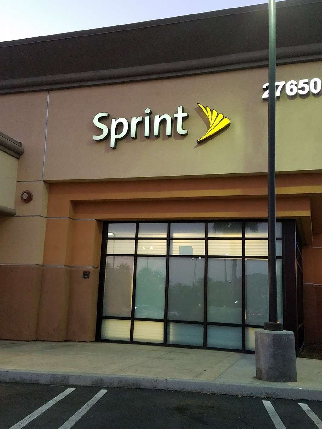 Sprint Store | 27650 Eucalyptus Ave, Moreno Valley, CA 92555, USA | Phone: (951) 247-4262