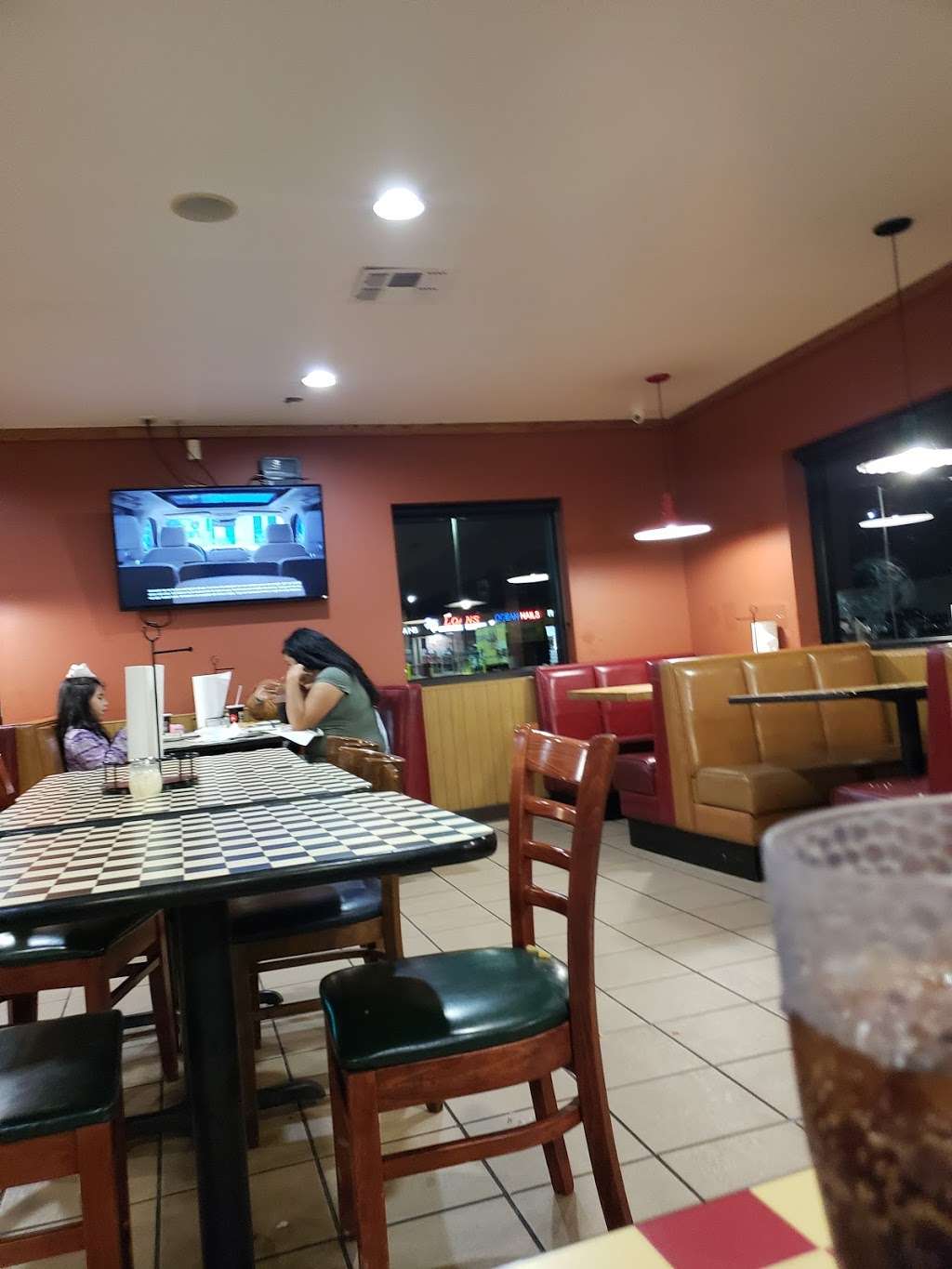 Pizza Hut | 4001 W Commerce St, San Antonio, TX 78207, USA | Phone: (210) 432-4766
