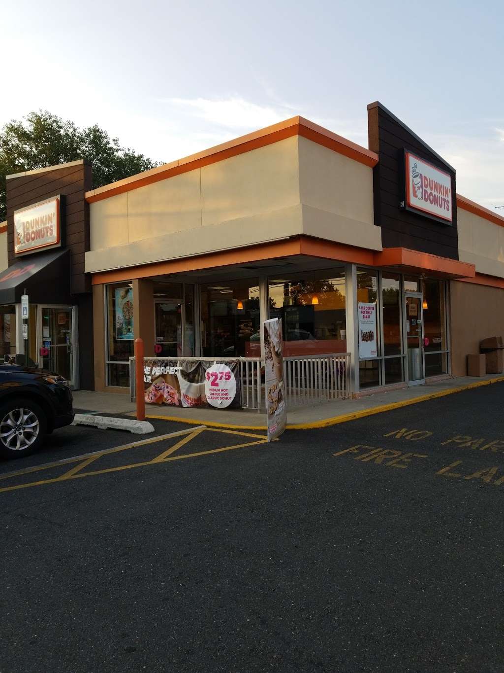 Dunkin Donuts | 840 Broadway, West Long Branch, NJ 07764, USA | Phone: (732) 222-6178