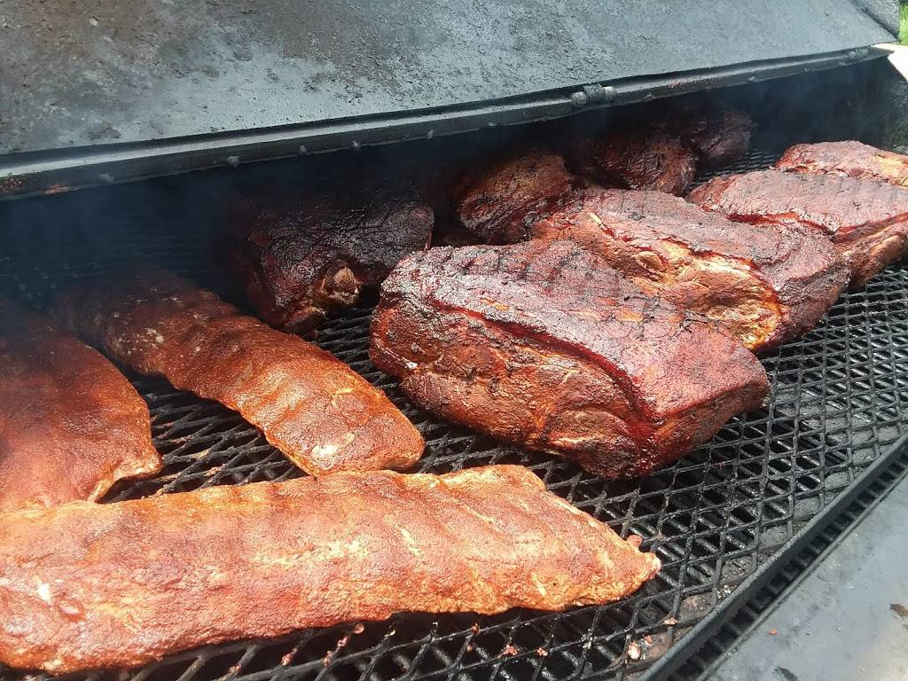Bucks Barbecue | 462 Old Kellogg Rd, Cincinnati, OH 45255, USA | Phone: (513) 843-4767