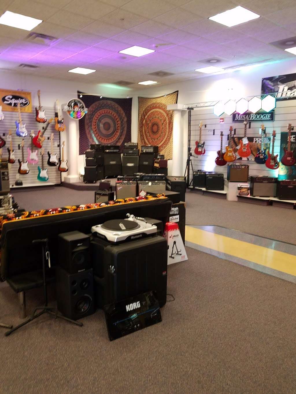 B & B Music and Sound | 3443 S Dupont Hwy, Camden Wyoming, DE 19934 | Phone: (302) 697-2155