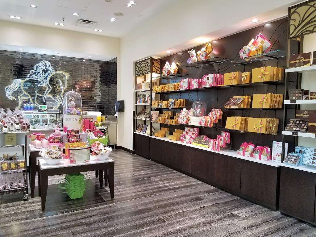 Godiva Chocolatier | 715 Christiana Mall, Newark, DE 19702, USA | Phone: (302) 737-2545