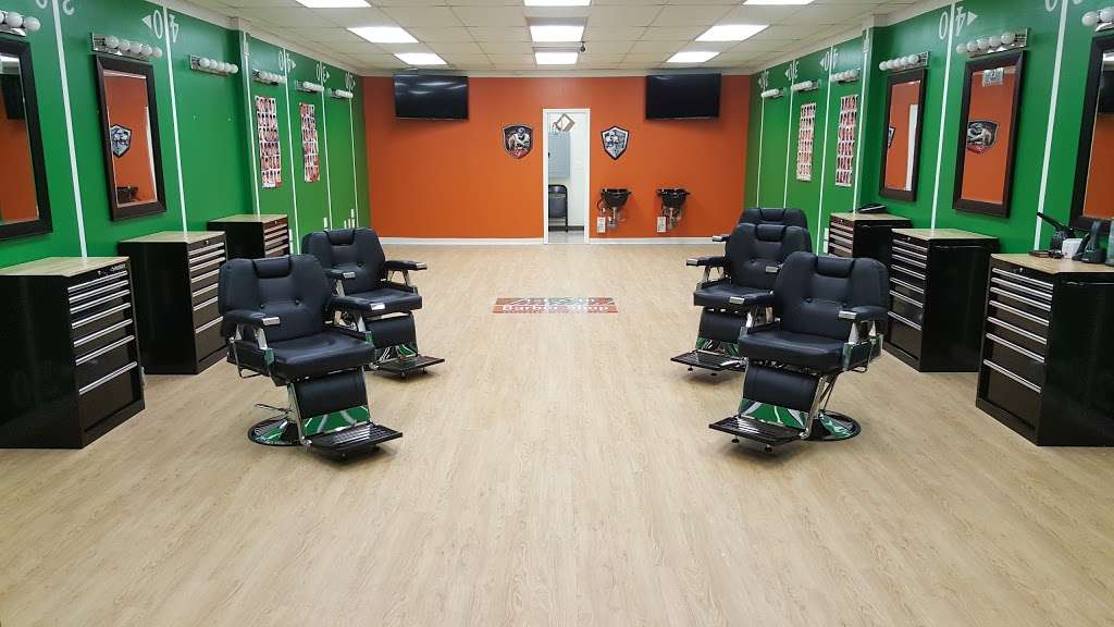 1st & 10 Barber Shop | 8433 FM 1464 Suite H, Richmond, TX 77407 | Phone: (832) 532-0393