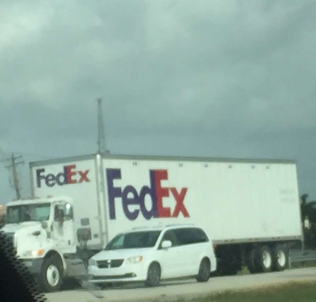 FedEx Freight | 10401 NW 121st Way, Medley, FL 33178, USA | Phone: (866) 841-8228