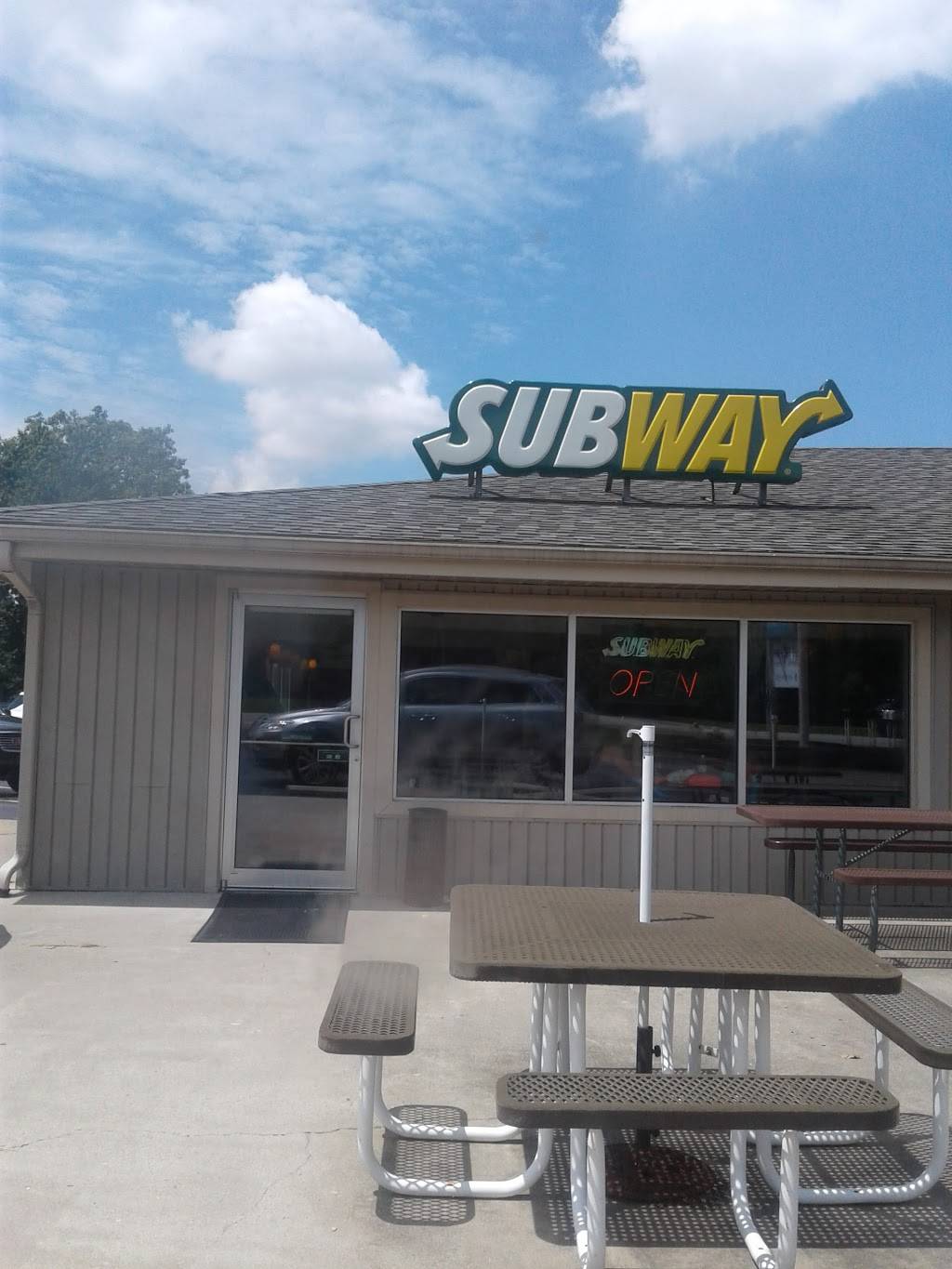 Subway | 3985 N, US-33, Churubusco, IN 46723, USA | Phone: (260) 693-1505