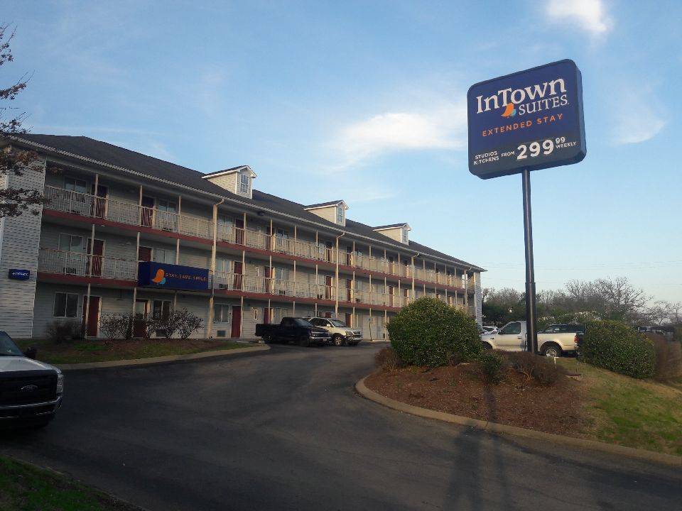 InTown Suites Extended Stay Nashville TN - Bell Road | 1621 Bell Rd, Nashville, TN 37211, USA | Phone: (615) 331-9379