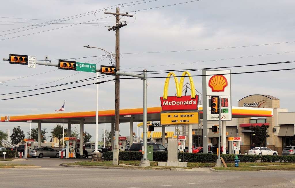 McDonalds | 511A Lockwood Dr, Houston, TX 77011, USA | Phone: (713) 928-3770