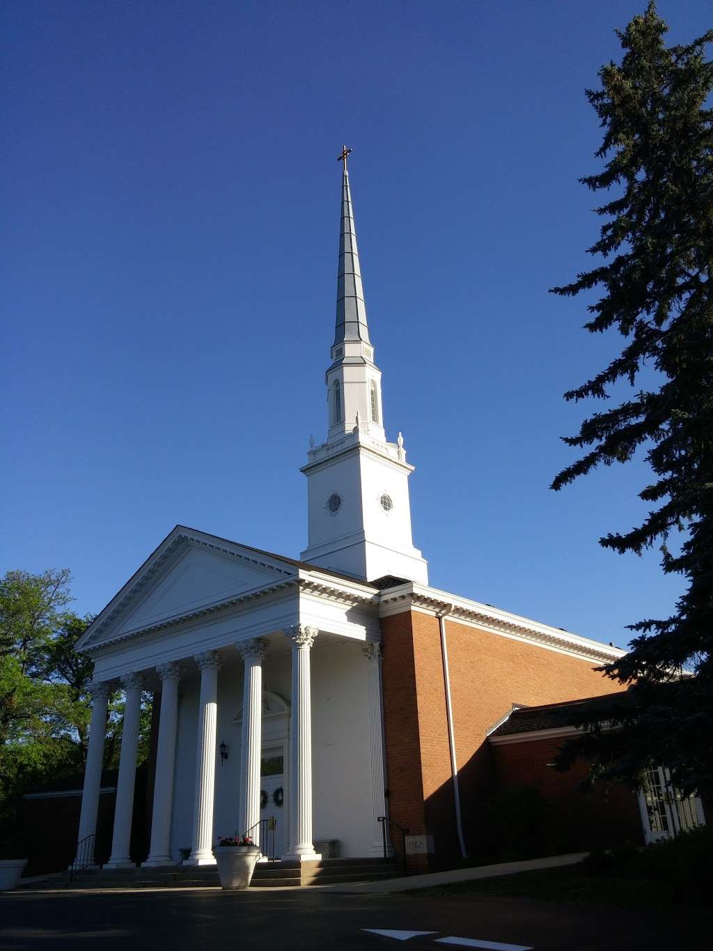Presbyterian Church of Barrington - 6 Brinker Rd, Barrington, IL 60010 