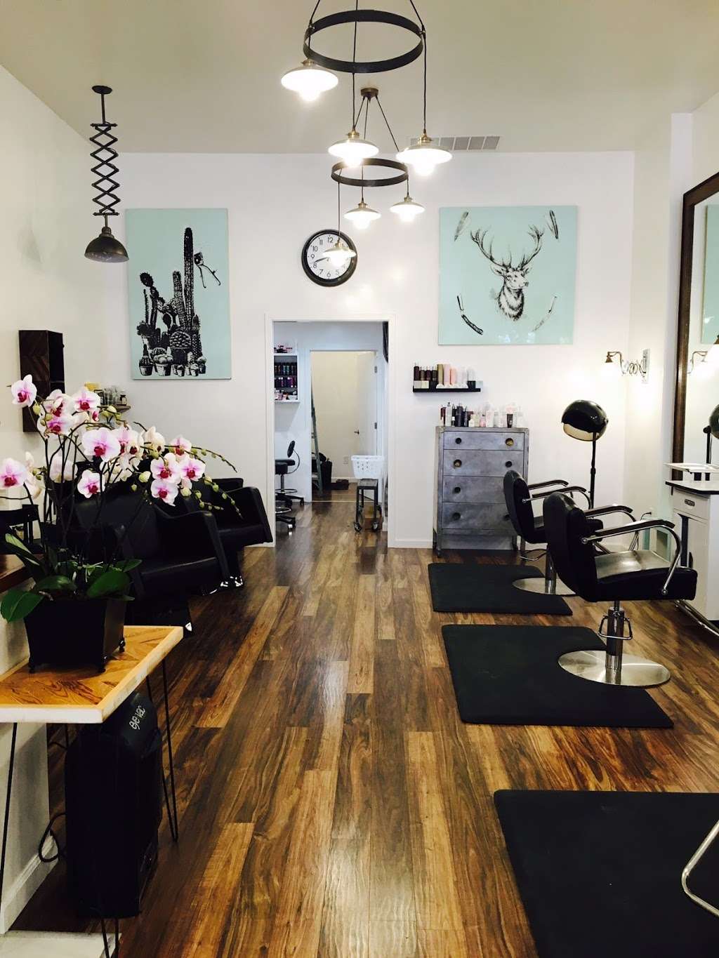 Revival Barber and Beauty | 3312 Adeline St, Berkeley, CA 94703, USA | Phone: (510) 338-6522