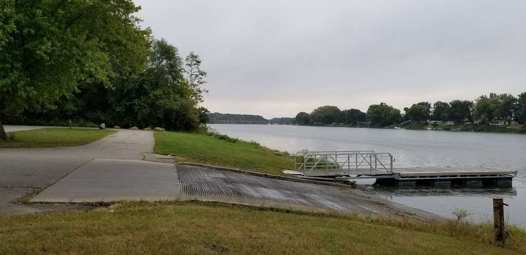 Kankakee Conservation Area- Boat Launch | Unnamed Road, Wilmington, IL 60481, USA