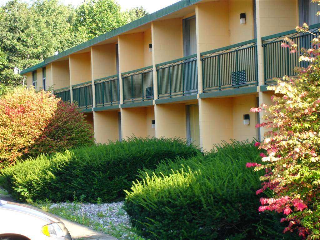 Pocono Inn at Water Gap | 101 Broad St, Delaware Water Gap, PA 18327, USA | Phone: (570) 476-0000