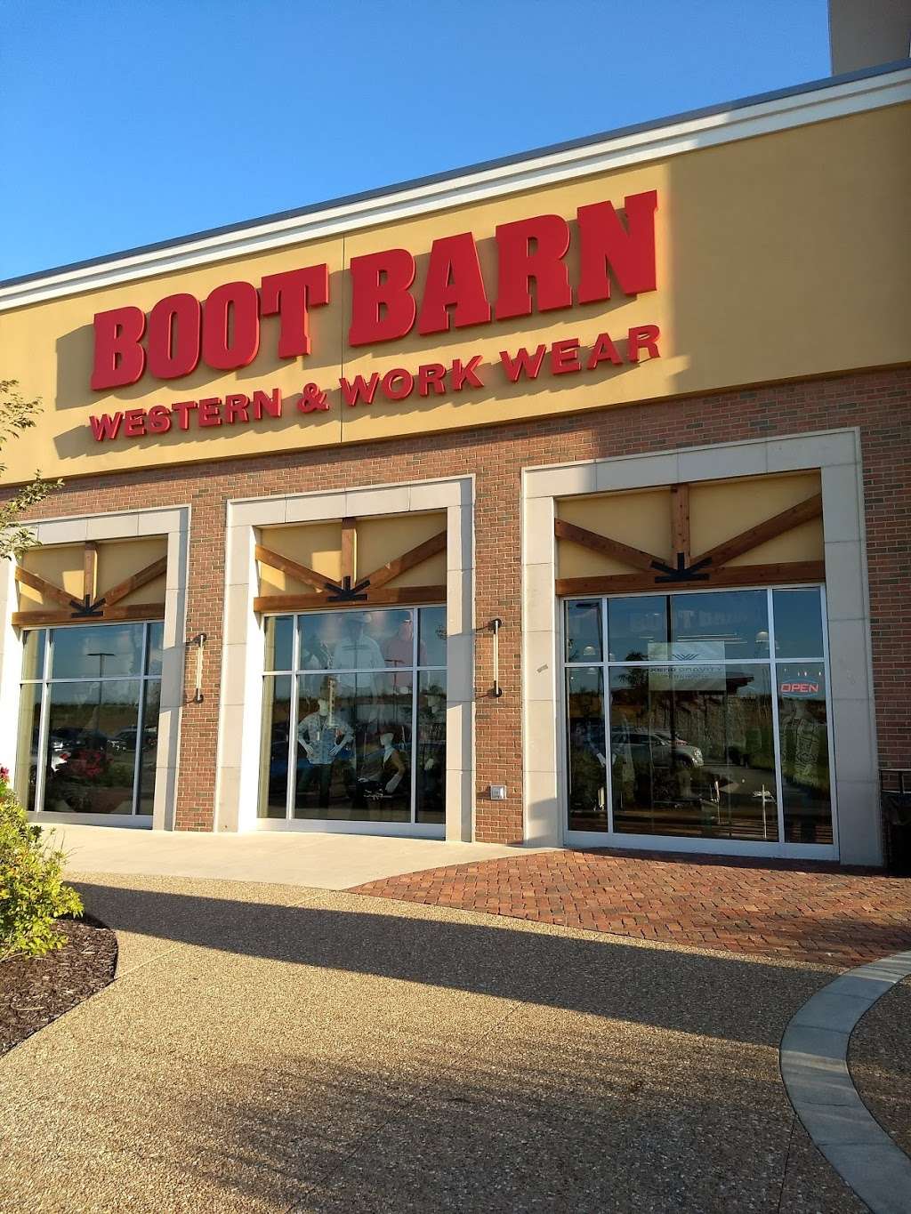 Boot Barn | 8353 North Booth Avenue, Kansas City, MO 64158, USA | Phone: (816) 415-3177