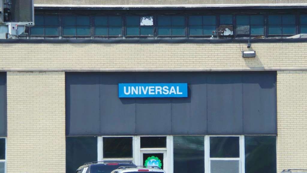 Universal Auto Body Supply Inc - car repair  | Photo 6 of 10 | Address: 5414 Roosevelt Rd, Chicago, IL 60644, USA | Phone: (773) 921-4444
