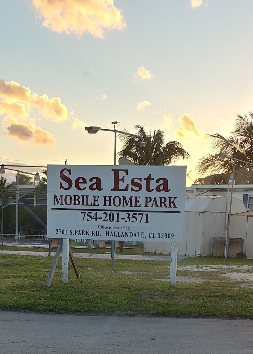 Seville Mobile Home Park | 426 NE 5th St, Hallandale Beach, FL 33009, USA | Phone: (954) 458-5282