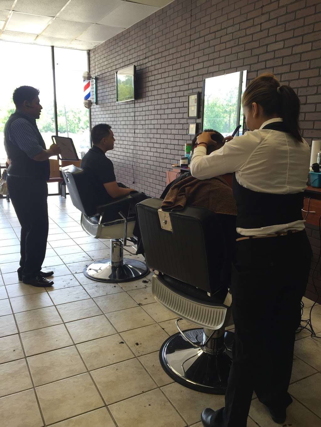 Estrella Barbershop | 6500 FM 2100 #240, Crosby, TX 77532 | Phone: (281) 462-7005