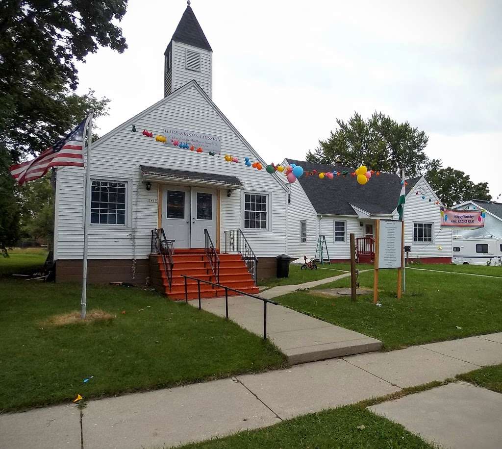 Shri Radha Madhav Temple | 2425 W Ramsey Ave, Milwaukee, WI 53221, USA | Phone: (414) 323-4611