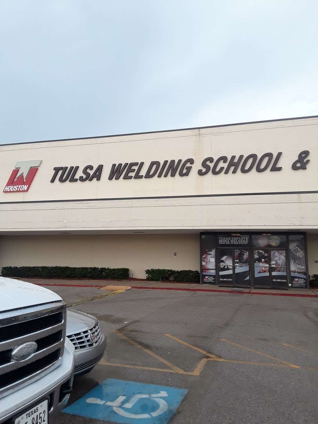 Tulsa Welding School & Technology Center | 243 Greens Rd A, Houston, TX 77060, USA | Phone: (713) 814-4730
