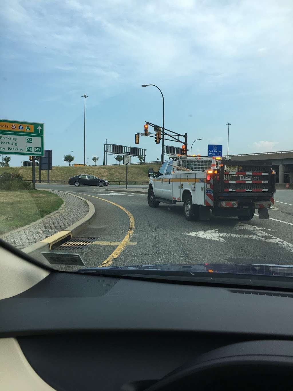 Newark Airport Cell Phone Lot | Newark, NJ 07114