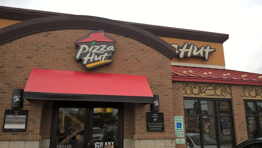 Pizza Hut | 4925 W North Ave, Chicago, IL 60639, USA | Phone: (773) 489-3969