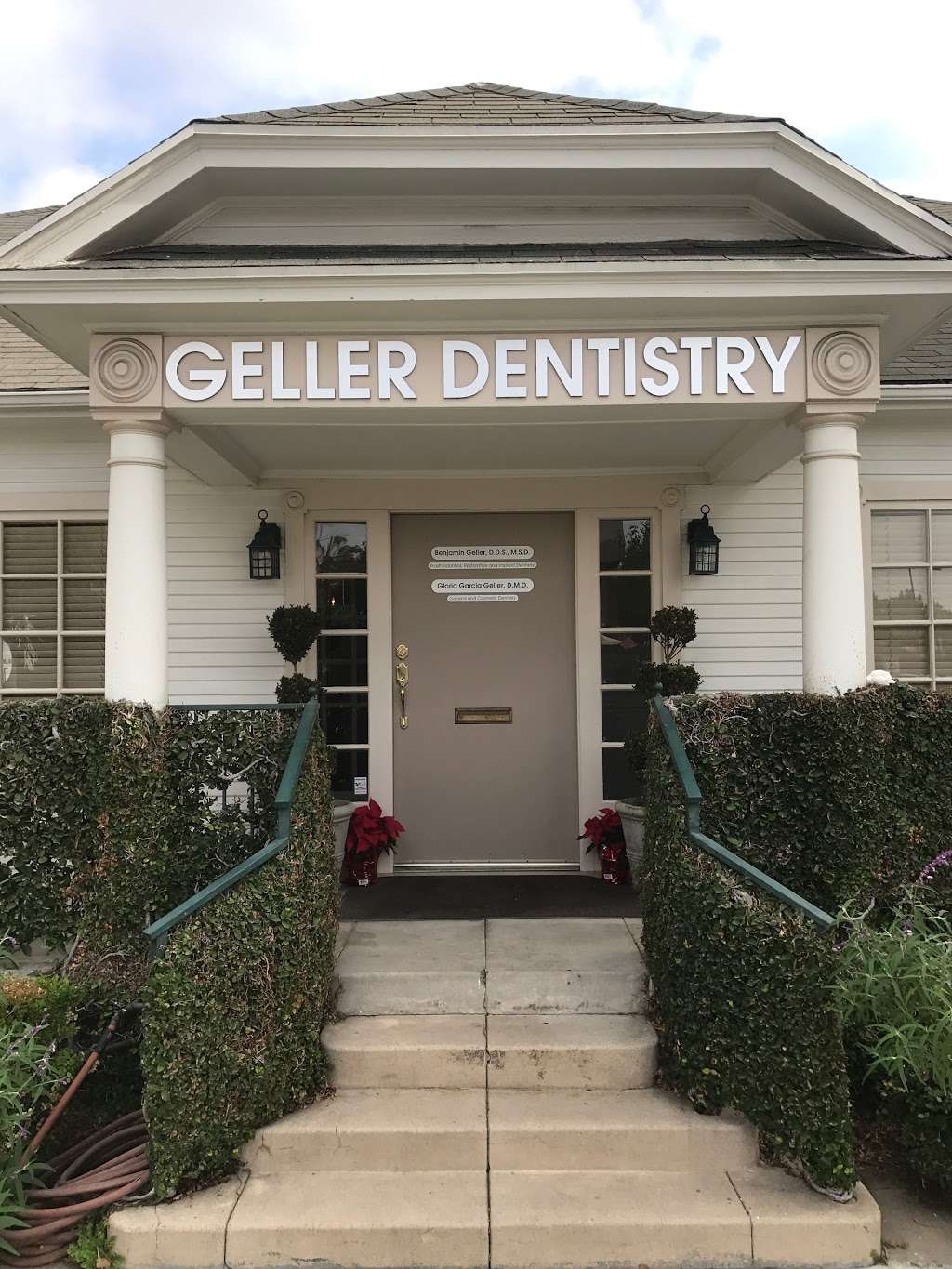 Geller Dentistry | 402 N Larchmont Blvd, Los Angeles, CA 90004, USA | Phone: (323) 467-1472