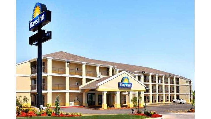 Days Inn by Wyndham Oklahoma City/Moore | 8217 S I-35 Service Rd, Oklahoma City, OK 73149, USA | Phone: (405) 606-2222