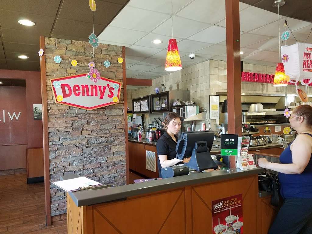 Dennys | 1504 Gillette Rd, Pomona, CA 91768, USA | Phone: (909) 461-6854