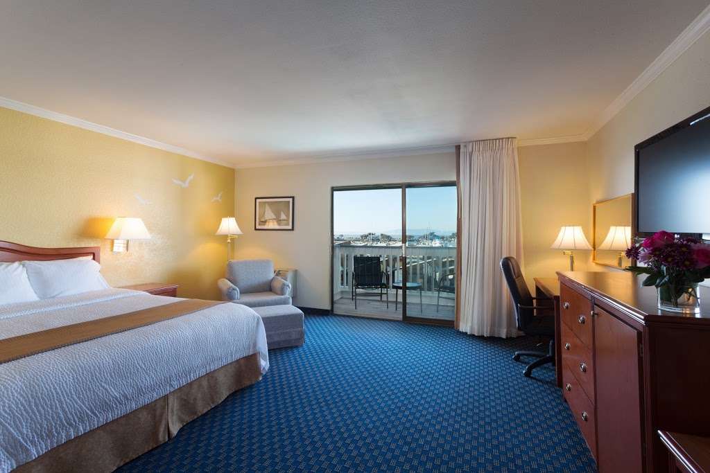 The Marina Inn on San Francisco Bay | 68 Monarch Bay Dr, San Leandro, CA 94577 | Phone: (510) 895-1311