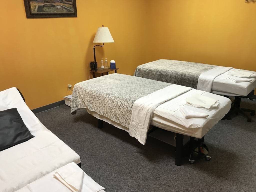 Foot Relax - Massage Wichita | 956 Oliver, Wichita, KS 67218, USA | Phone: (316) 300-8735