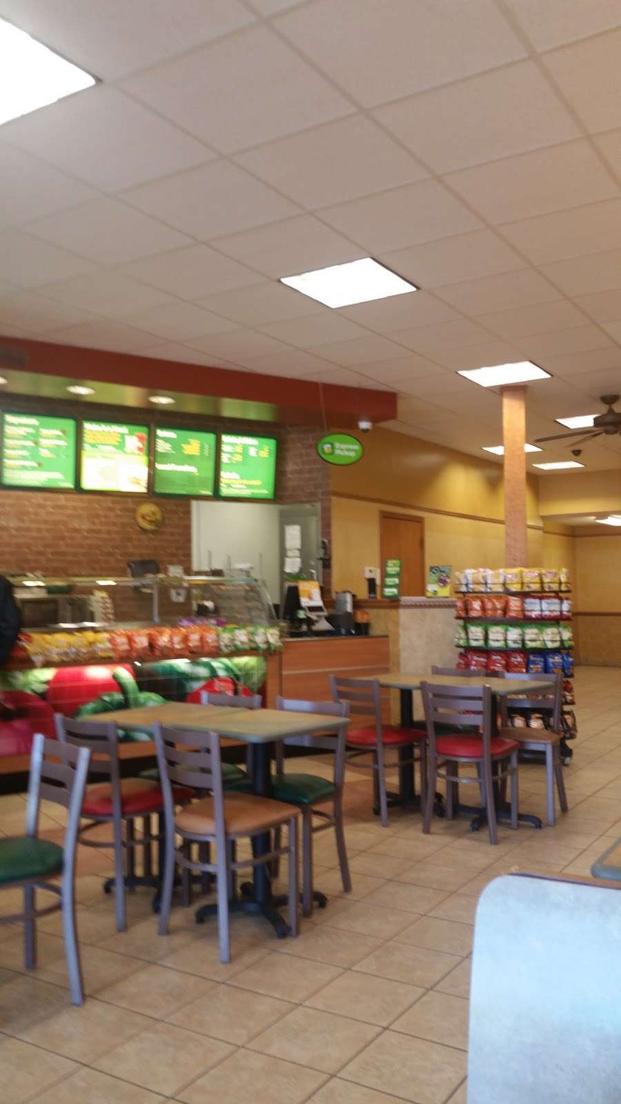 Subway | 4603 Shawnee Dr, Kansas City, KS 66106, USA | Phone: (913) 384-2456