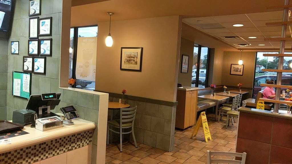 McDonalds | 406 E Main St, Louisa, VA 23093, USA | Phone: (540) 967-2878