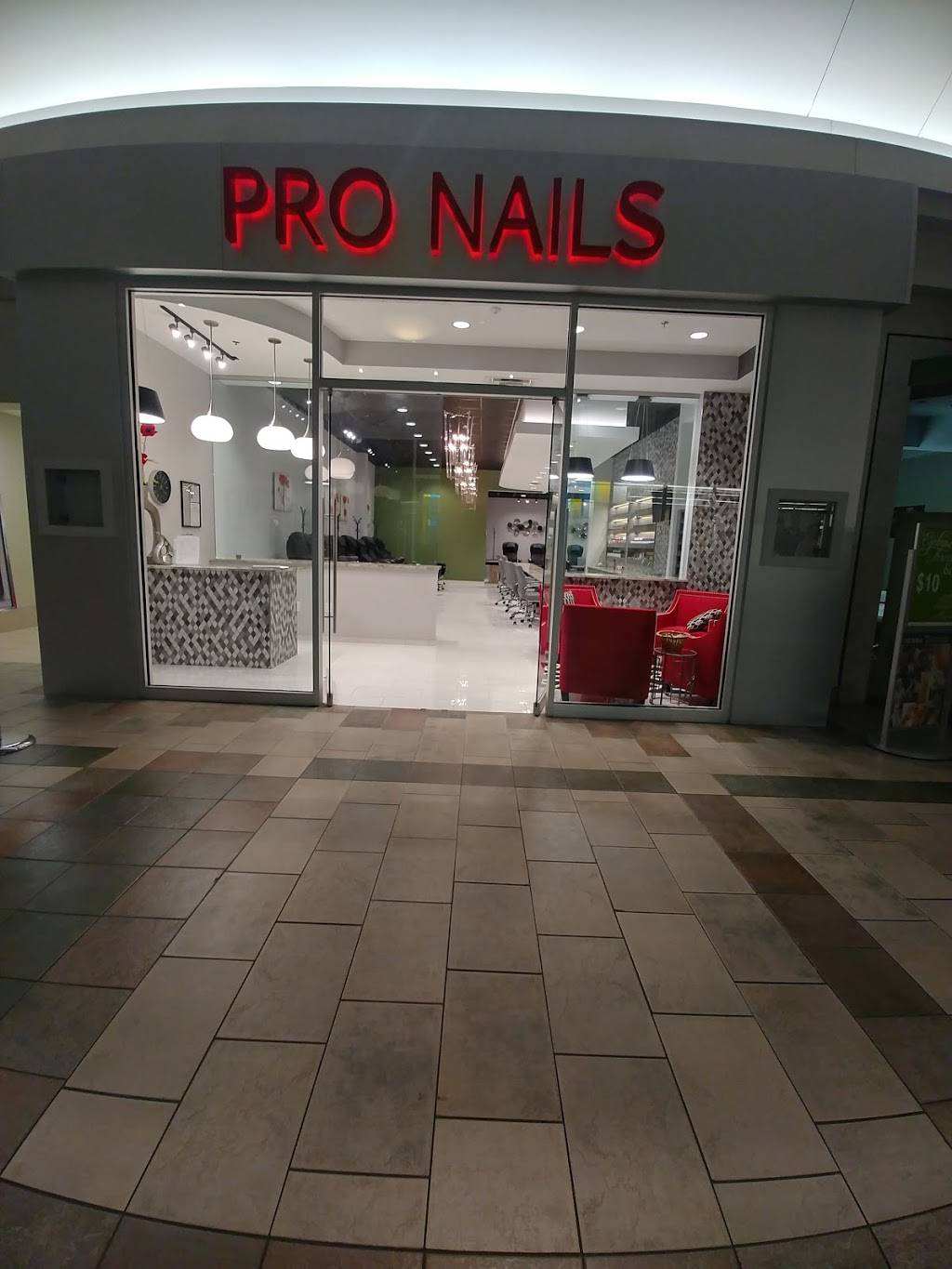 Pro Nails Oxmoor | 7900 Shelbyville Rd, Suite G03A, Louisville, KY 40222, USA | Phone: (502) 861-5478