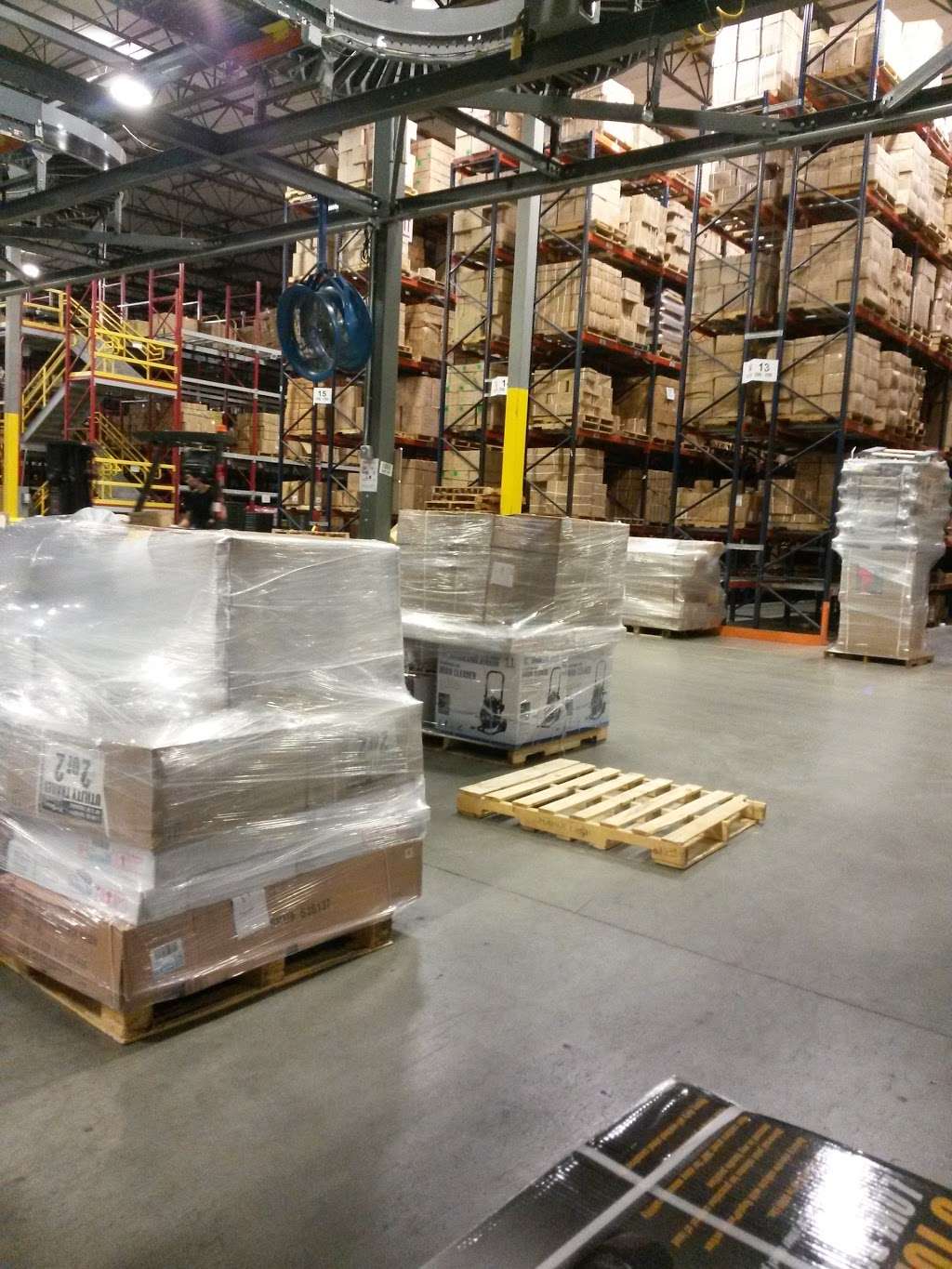 Harbor Freight Tools Distribution Center, 23400 Cactus Ave, Moreno