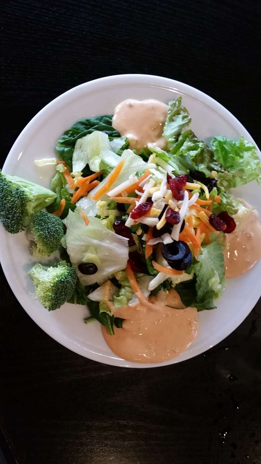 Charlie Browns Fresh Grill | 121 S Main St, Forked River, NJ 08731, USA | Phone: (609) 622-8445