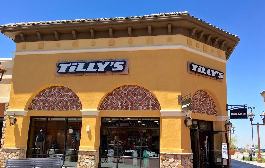 Tillys | 5701 Outlets at Tejon Pkwy, Arvin, CA 93203 | Phone: (661) 606-6002