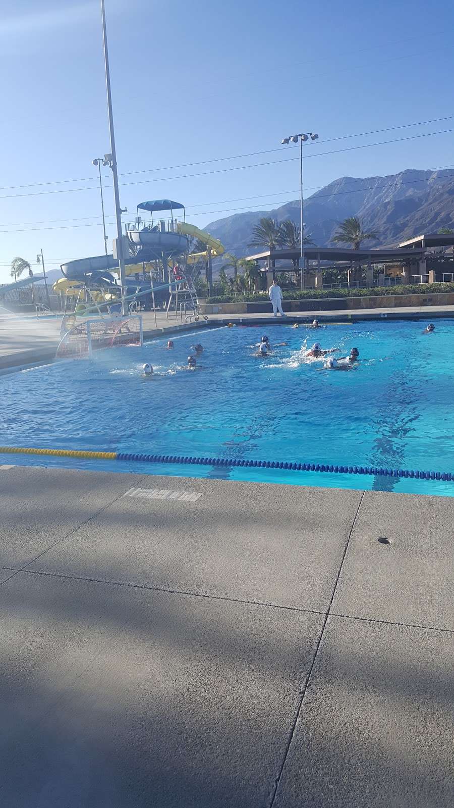 Fontana Park Aquatic Center | 15610 Summit Ave, Fontana, CA 92336 | Phone: (909) 854-5111