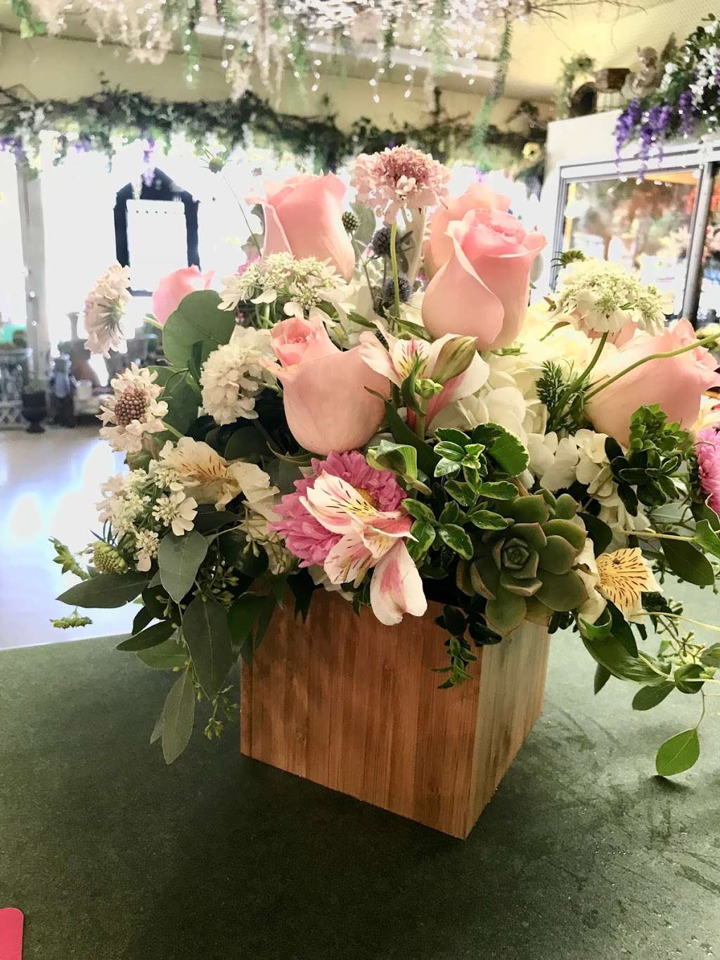 Cypress Florist | 4136 Lincoln Ave, @, Bloomfield St, Cypress, CA 90630, USA | Phone: (714) 527-2941