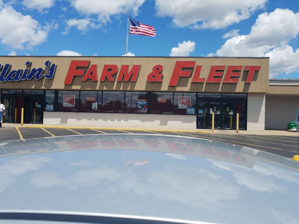 Blains Farm & Fleet - Belvidere, Illinois | 6674 Logan Ave, Belvidere, IL 61008, USA | Phone: (815) 544-3282