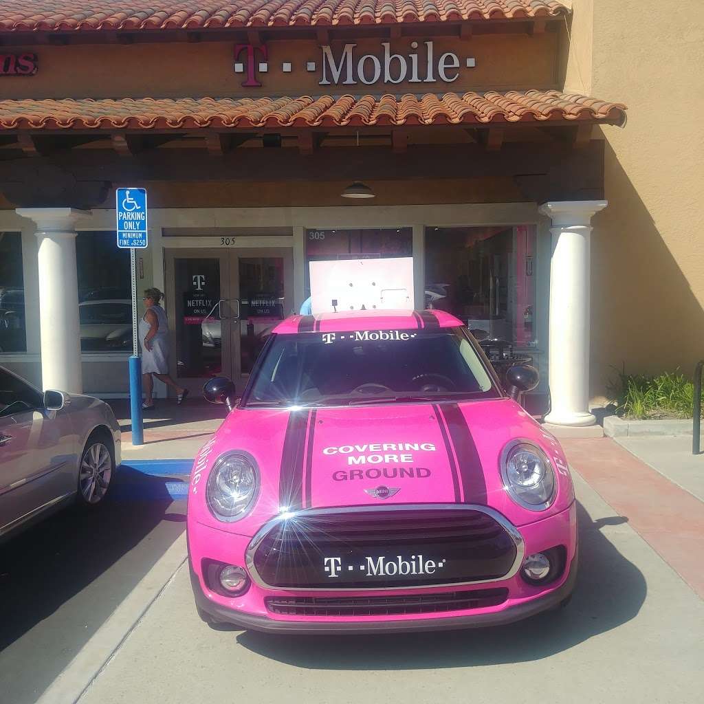 T-Mobile | 2518 Jamacha Road #305, El Cajon, CA 92019, USA | Phone: (619) 328-6277