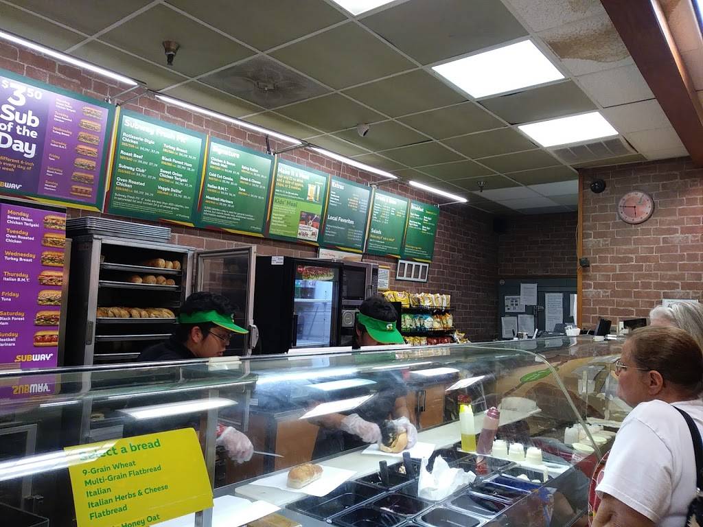 Subway | 3211 Eastway Dr Suite 14, Charlotte, NC 28205, USA | Phone: (704) 536-6186