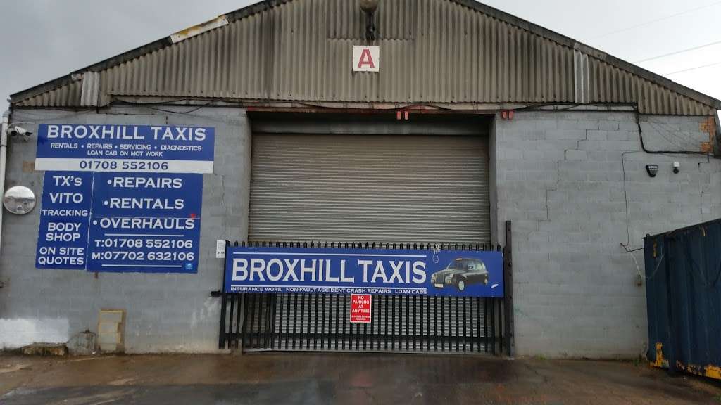 Broxhill Taxis | a, Denver Industrial Estate, Ferry Ln, Rainham RM13 9DD, UK | Phone: 01708 552106