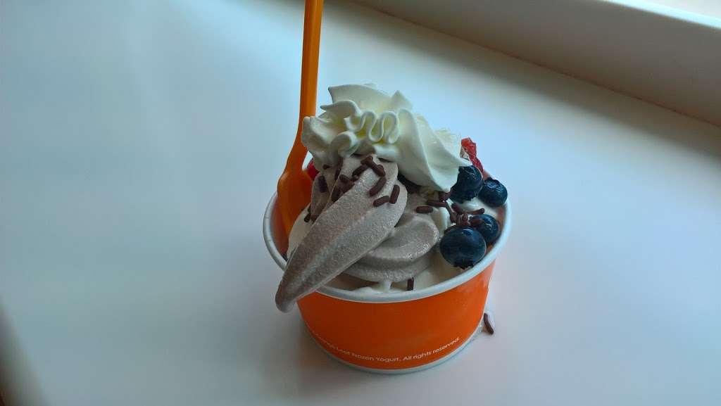 Orange Leaf Frozen Yogurt | 321 School St, Mansfield, MA 02048 | Phone: (508) 339-9020