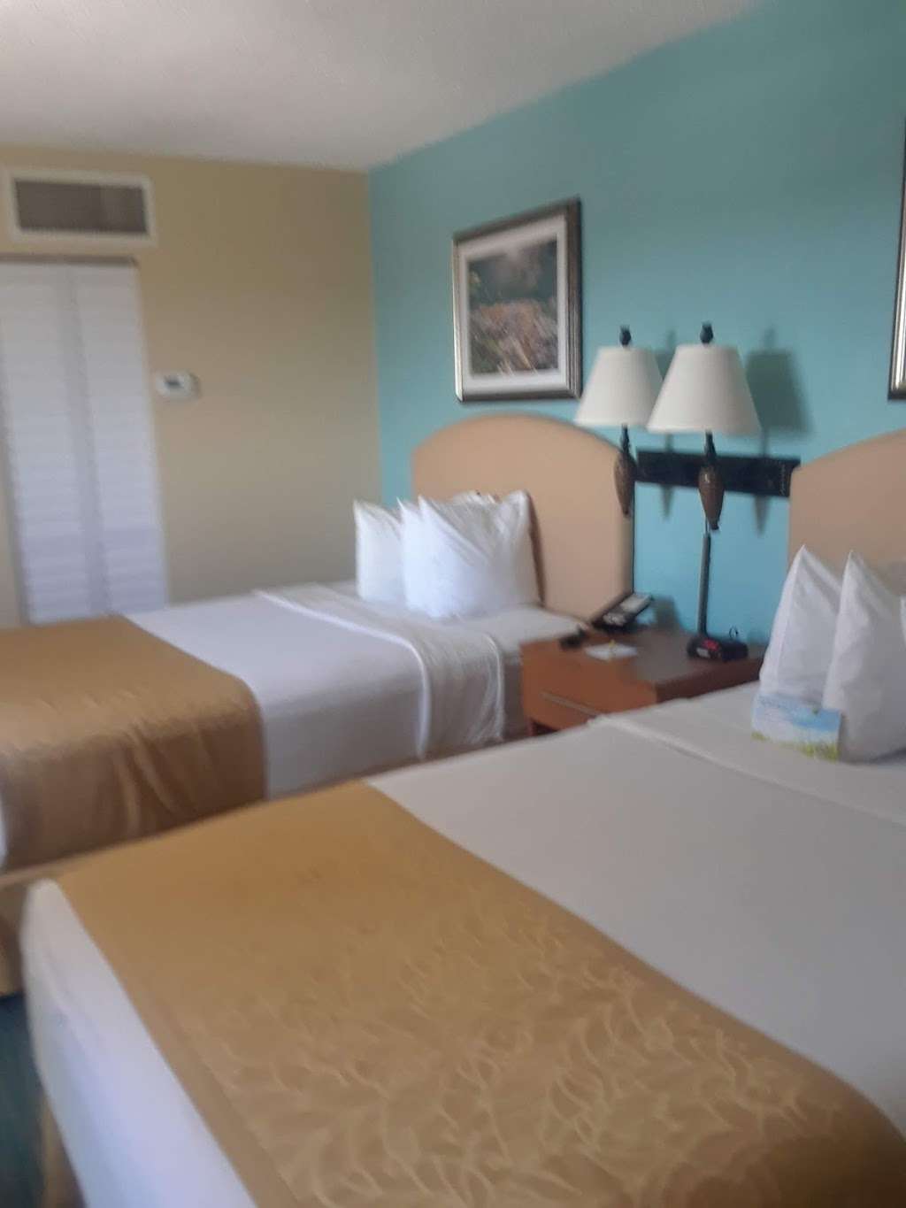 Days Inn by Wyndham Daytona Oceanfront | 3357 S Atlantic Ave, Daytona Beach, FL 32118, USA | Phone: (386) 506-8978