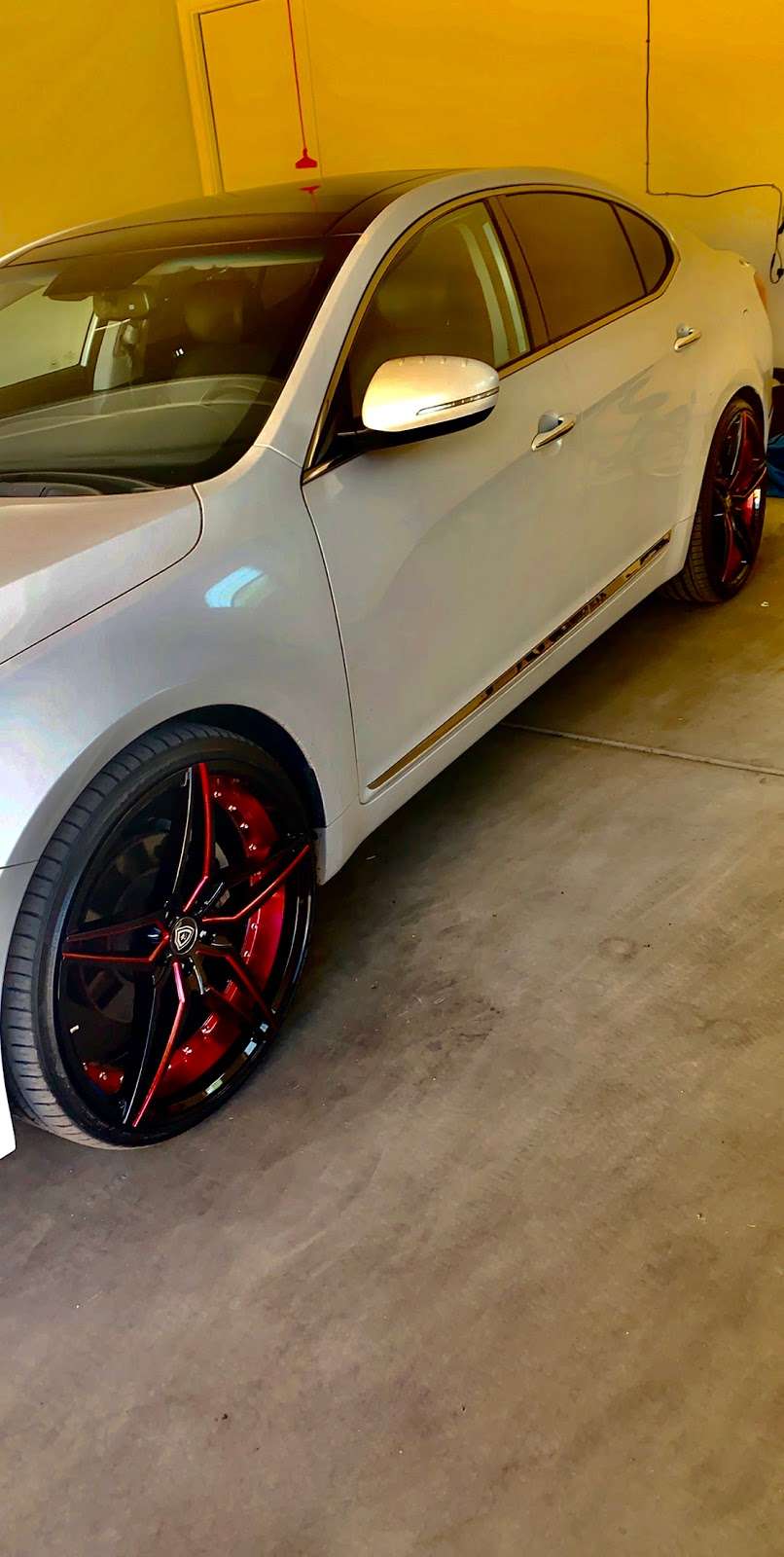 Rent-A-Tire Custom Wheels & Tires in Chandler, AZ | 825 N Arizona Ave, Chandler, AZ 85225, USA | Phone: (480) 385-1518